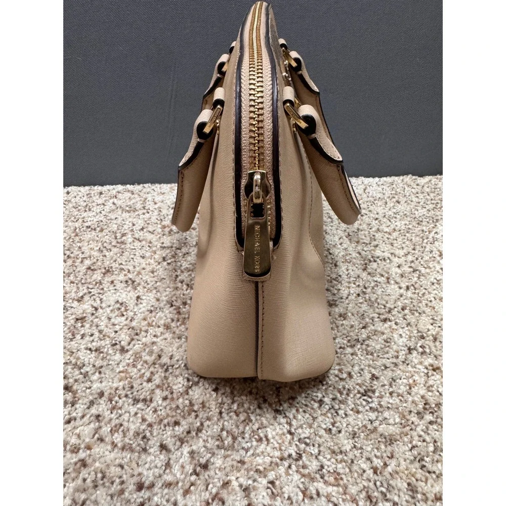 Michael Kors Satchel Womens Beige Gold‎ Saffiano Leather Dome Bag Small